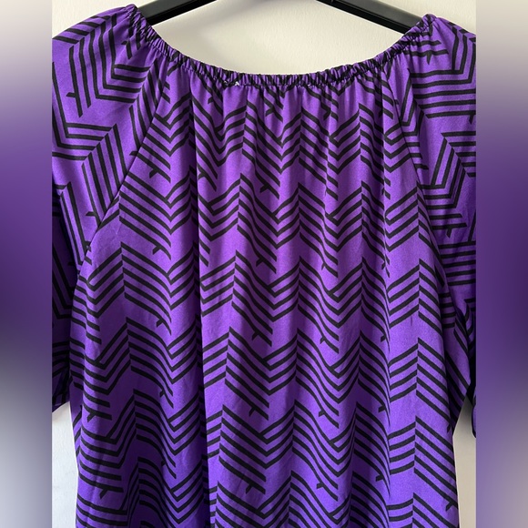 Beautiful purple blouse. Black and purple design. - Picture 7 of 7